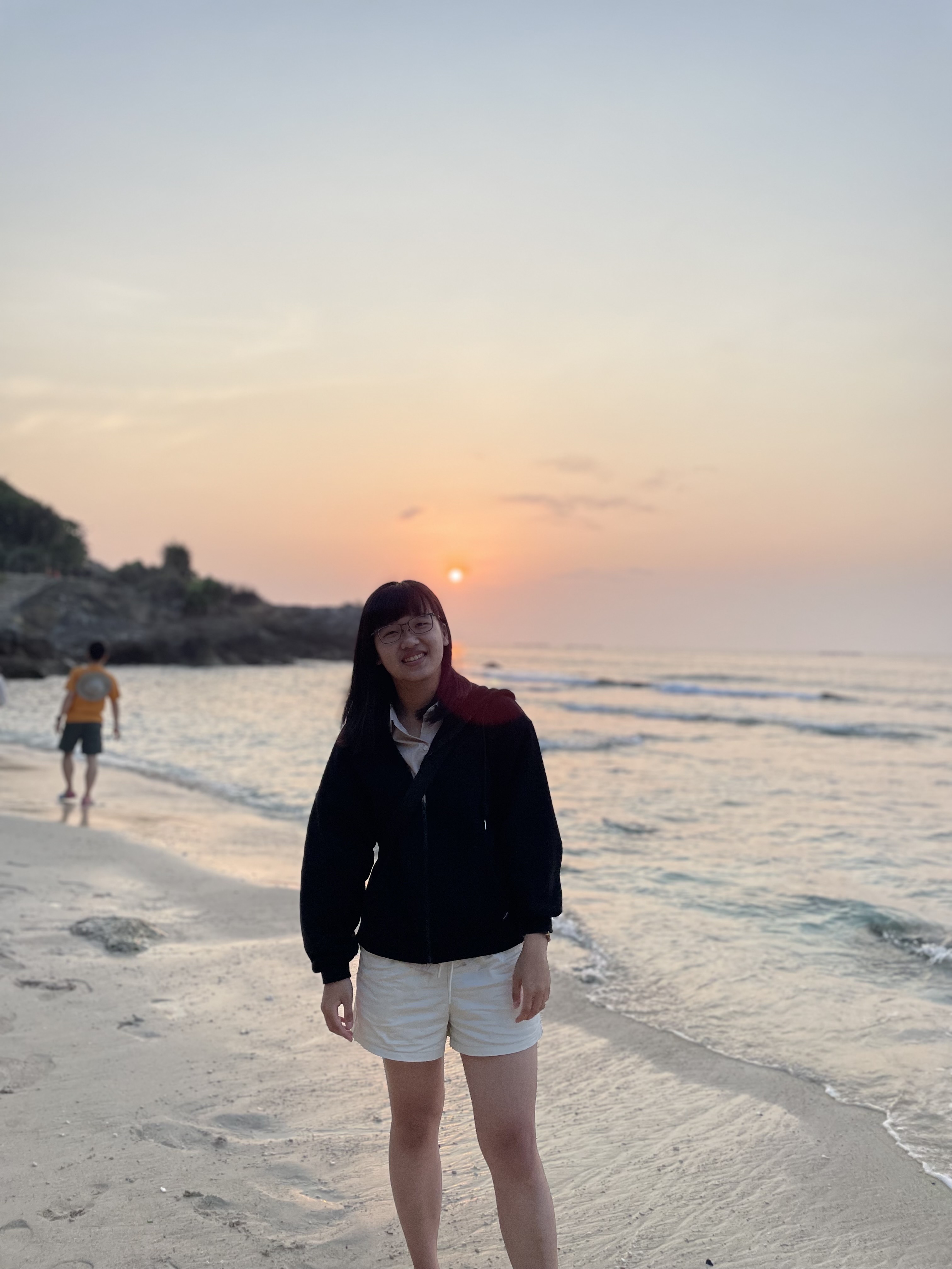 陳芷翎 (CHIH-LING CHEN)